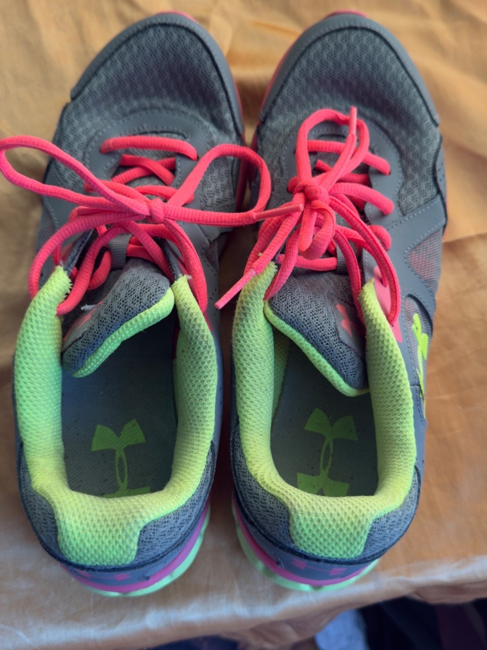 Under Armour Women's shoes size 9.  Green/grey/pink